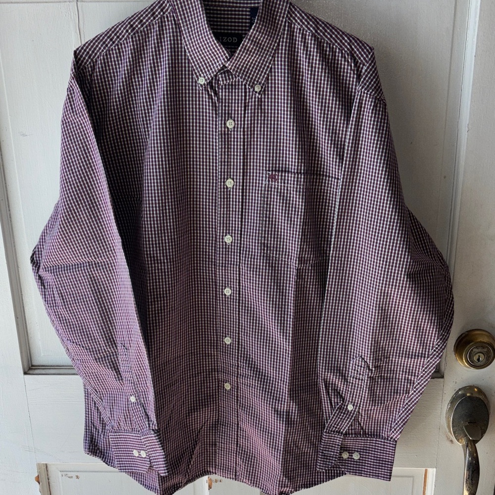 3/$20 Izod Men's Checkered Button Down Shirt - Burgundy and White